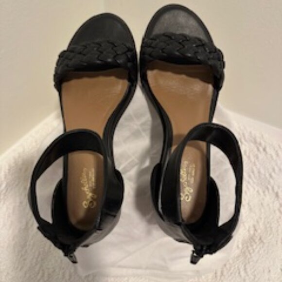 Seychelles Ankle Strap Sandal - Picture 2 of 4